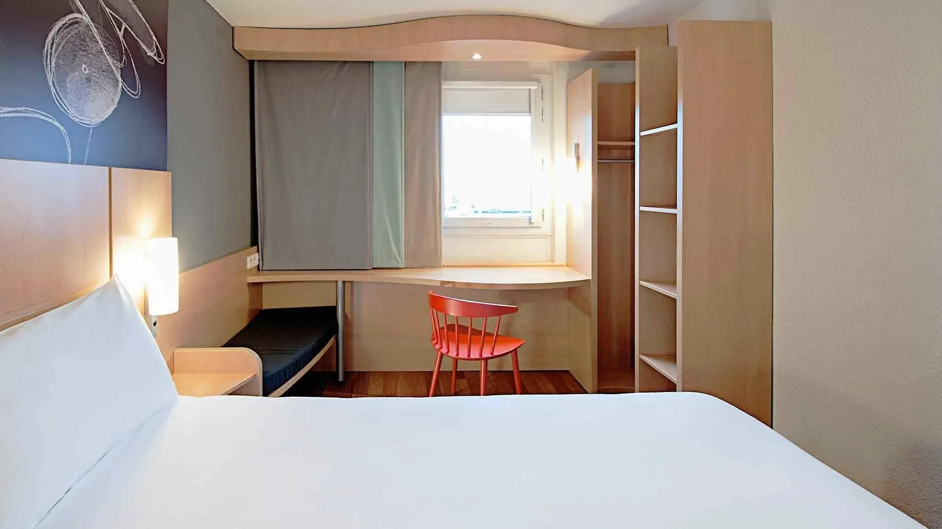 Ibis Cornella Hotel Cornella de Llobregat 2*,  Spain