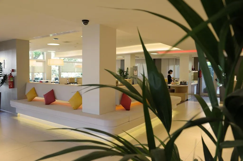 Ibis Cornella Hotel Cornella de Llobregat