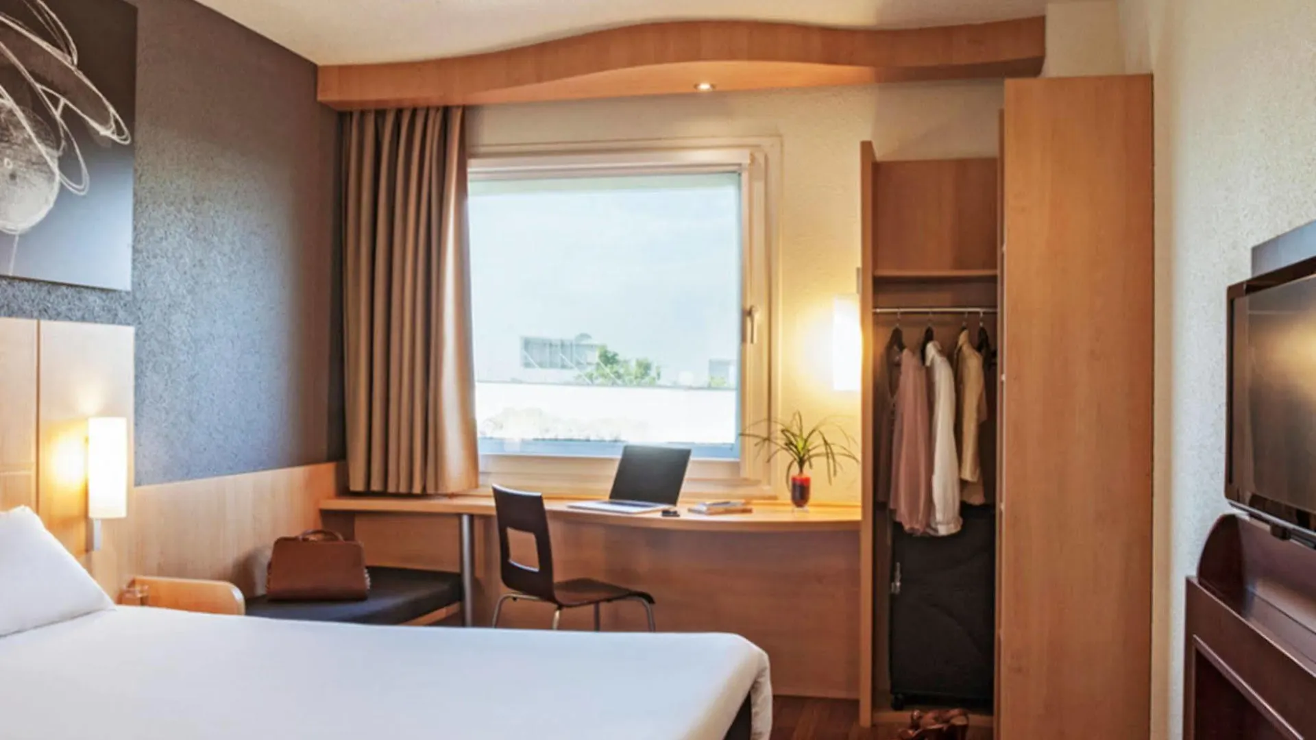 Ibis Cornella Hotel Cornella de Llobregat