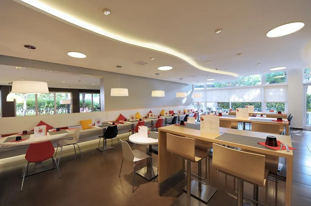 Ibis Cornella Hotel Cornella de Llobregat