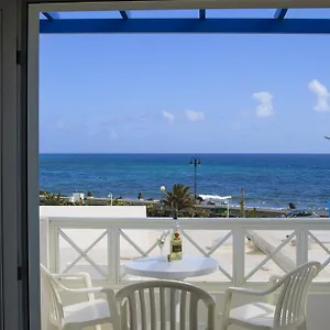 https://la-casita-azul.in-canary-islands.com