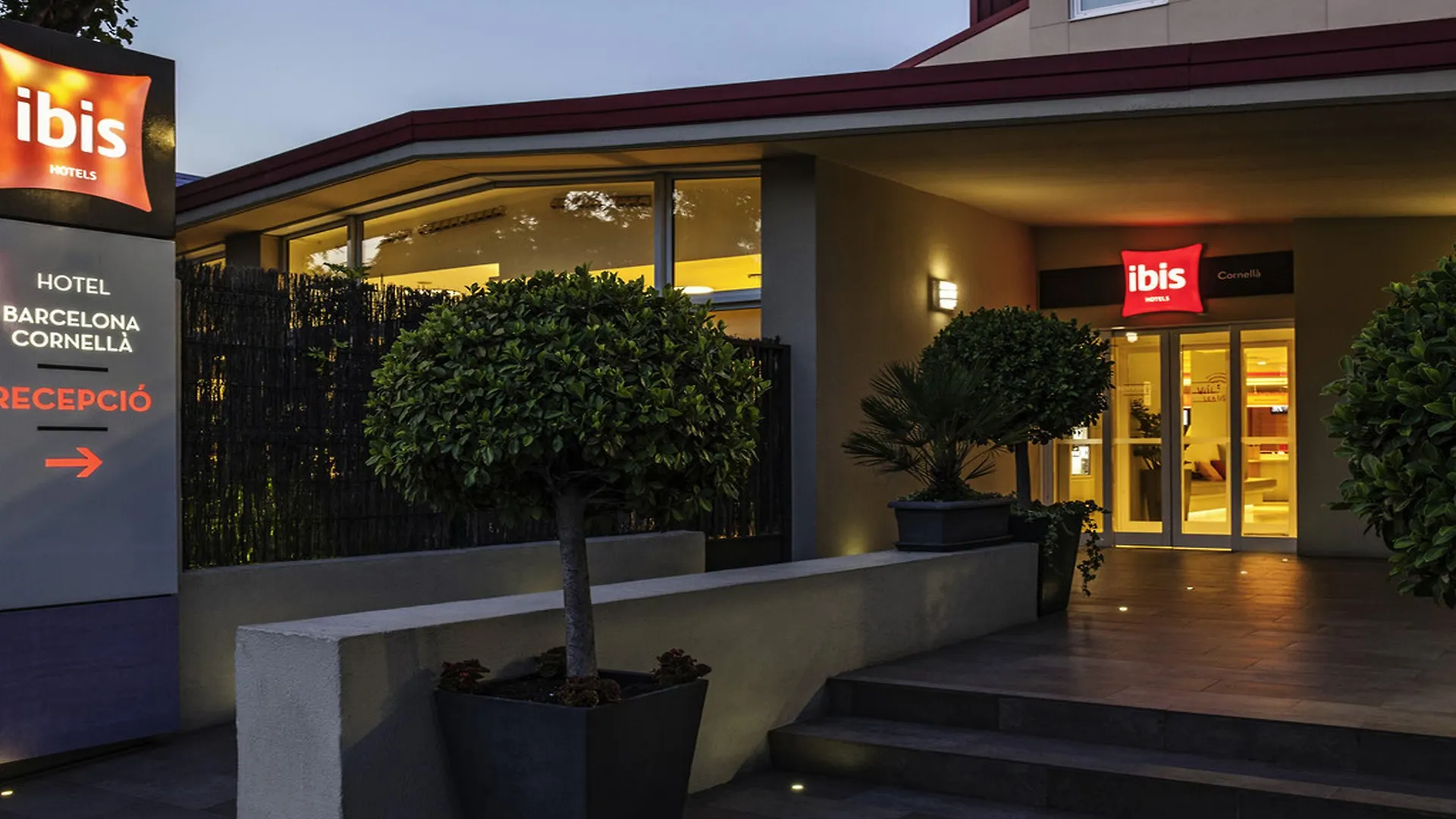 **  Hotel Ibis Cornella Cornellà de Llobregat Hiszpania