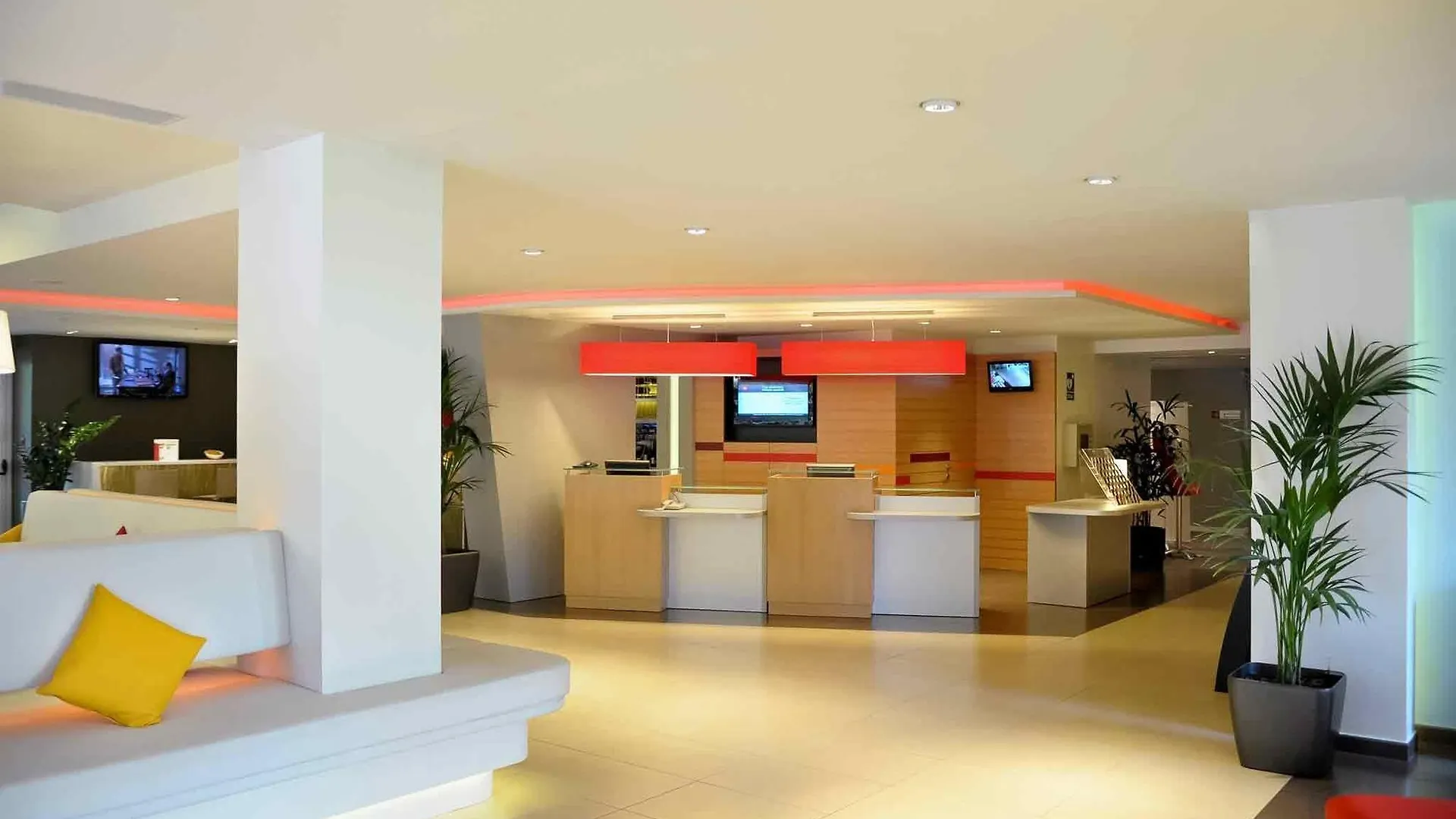Hotel Ibis Cornella Cornellà de Llobregat